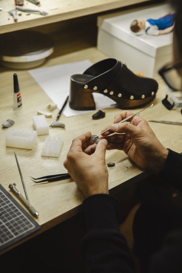 Longchamp craftsman - Élodie Daguin