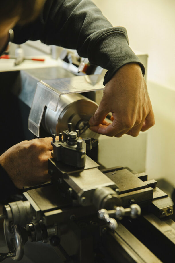 Longchamp craftsman - Élodie Daguin