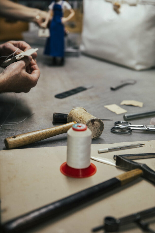 Longchamp craftsman - Élodie Daguin